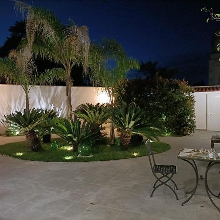 Bed and Breakfast Il Giardino Della Scuncerta Lecce Exterior foto