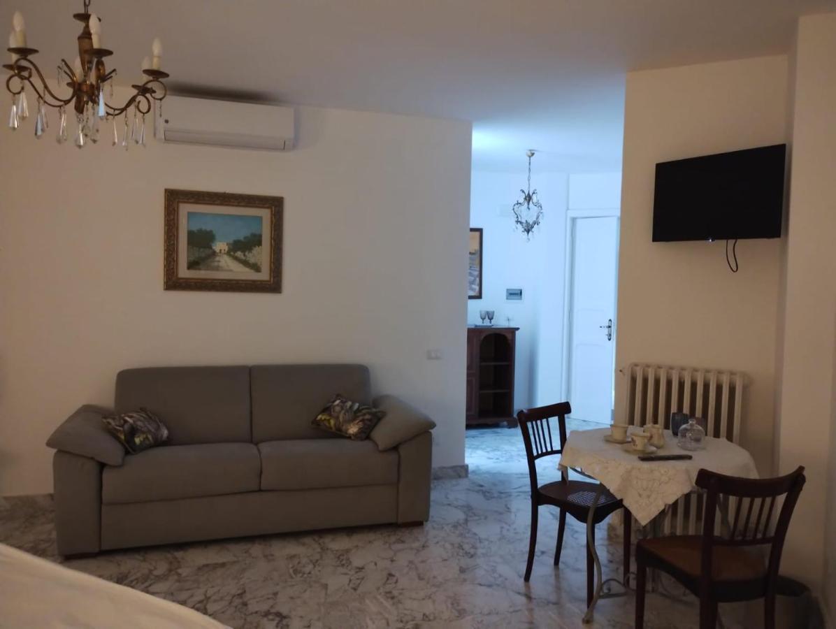 Bed and Breakfast Il Giardino Della Scuncerta Lecce Exterior foto